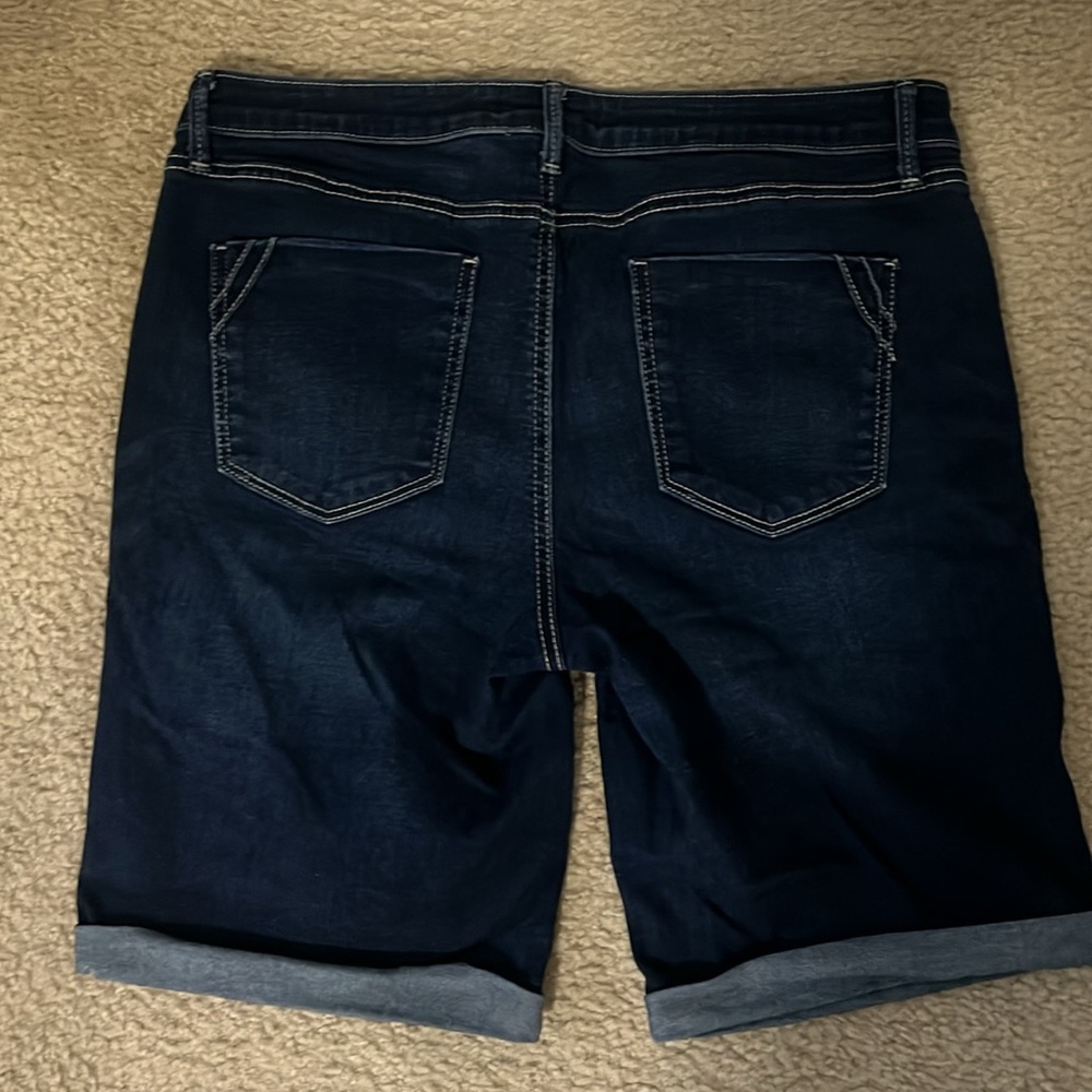 Apt 9 Jean Shorts (Size 14) - Picture 2 of 4
